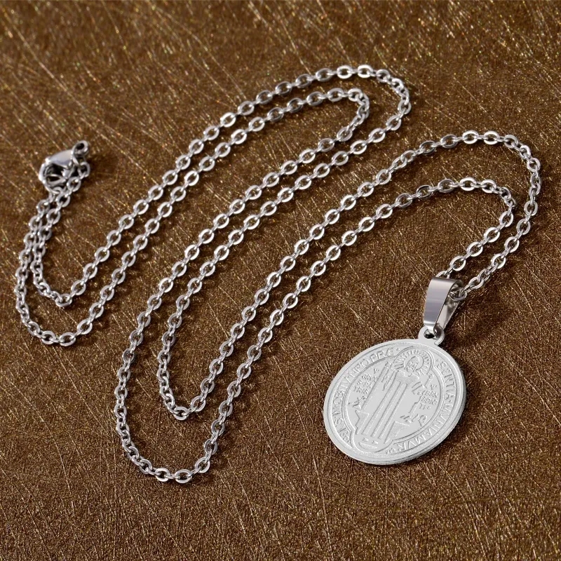 Collar Medalla San Benito Protector Acero Plateado - Imagen 2