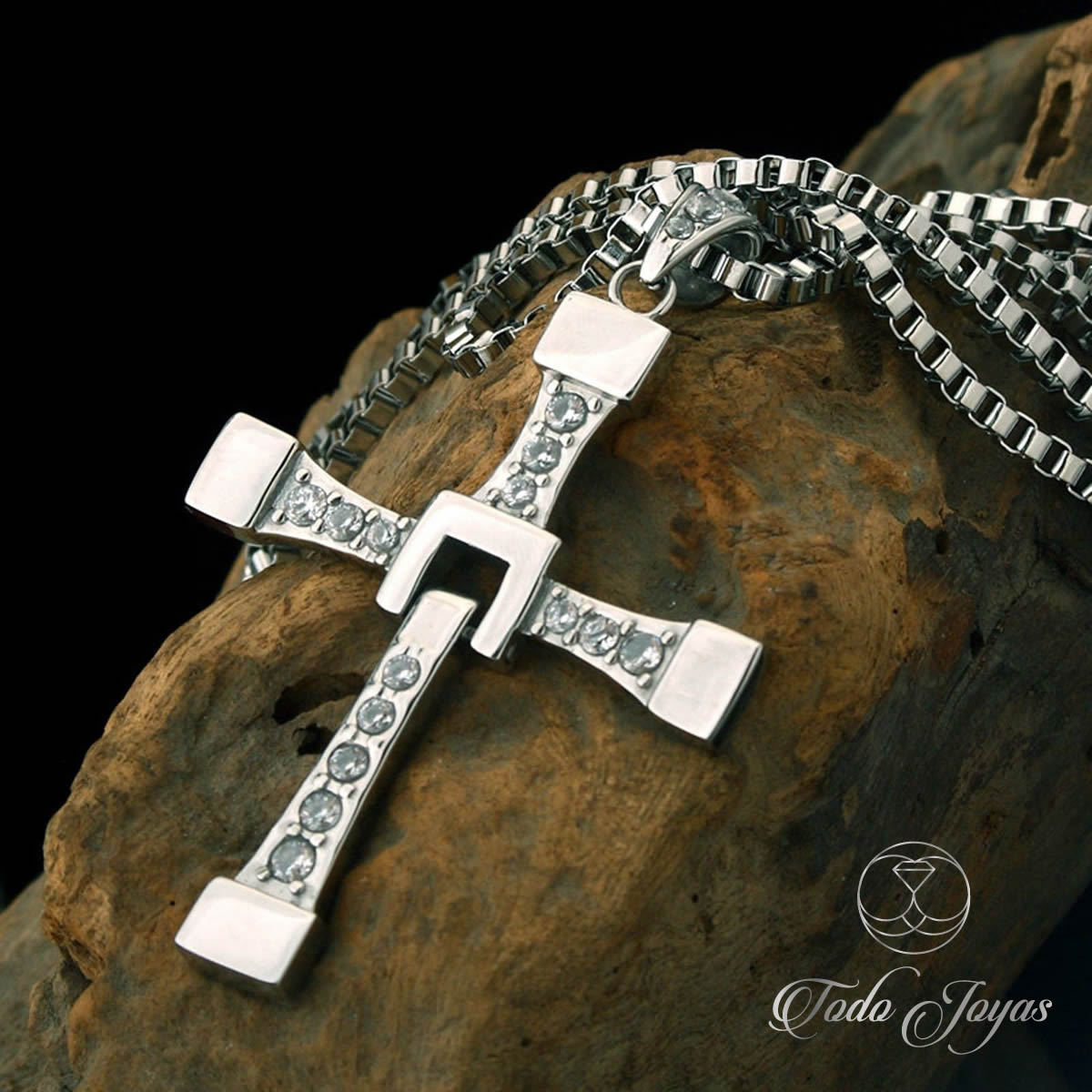 Colgante Cruz de Dominic Toretto Acero 75x45mm - Imagen 4