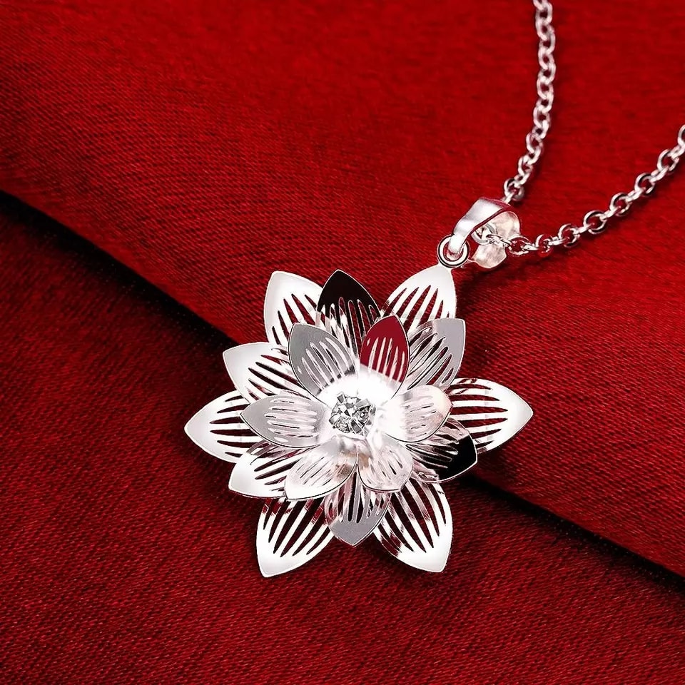 Collar Colgante Flor de Loto Plateado - Imagen 5