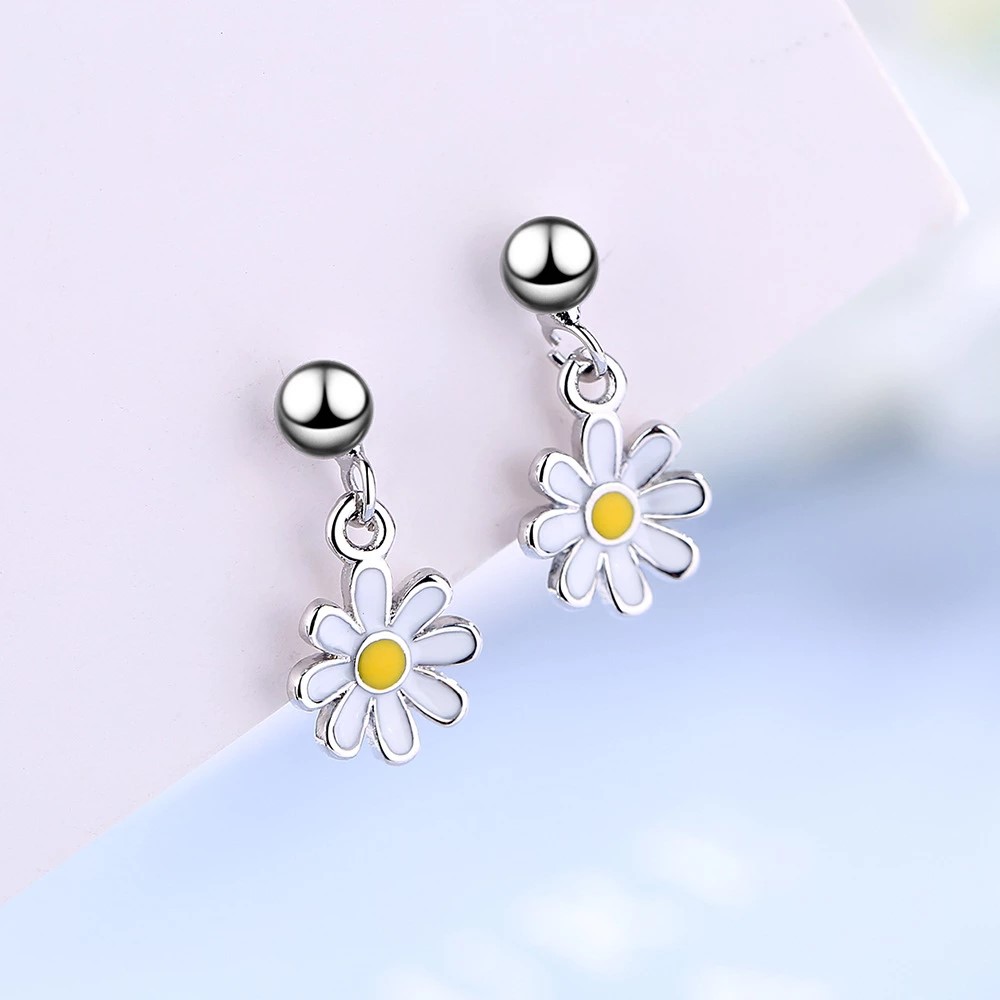 Aros Flor Margarita Plateados - Imagen 3