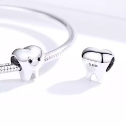 Alternative view of Charm Dije Plata 925 Muela Diente