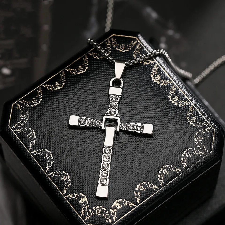 Collar Cruz de Dominic Toretto Acero 50x30mm - Imagen 3