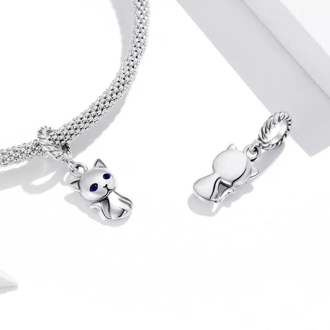 Charm Dije Plata 925 Gatito Ojos Azules - Imagen 2