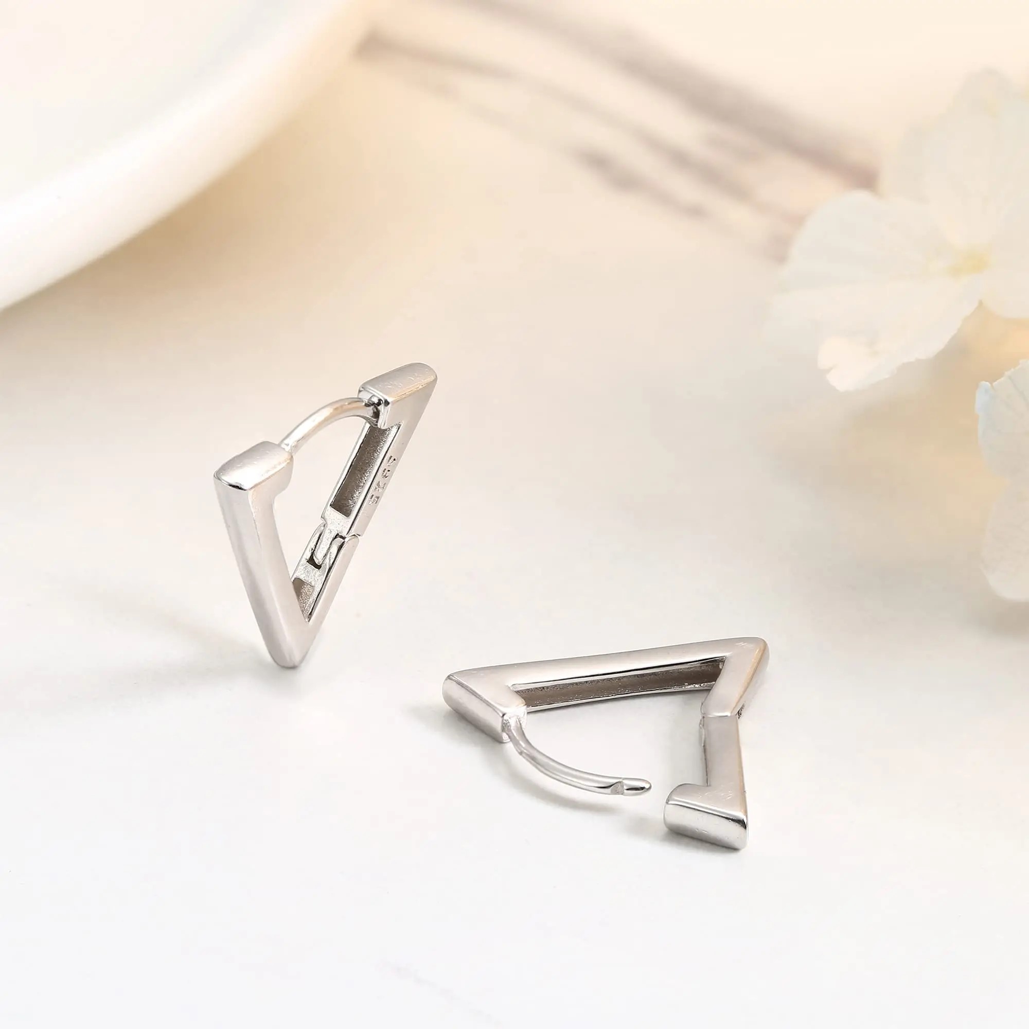Aros Plata 925 Argolla Triangulo Plateado - Imagen 4